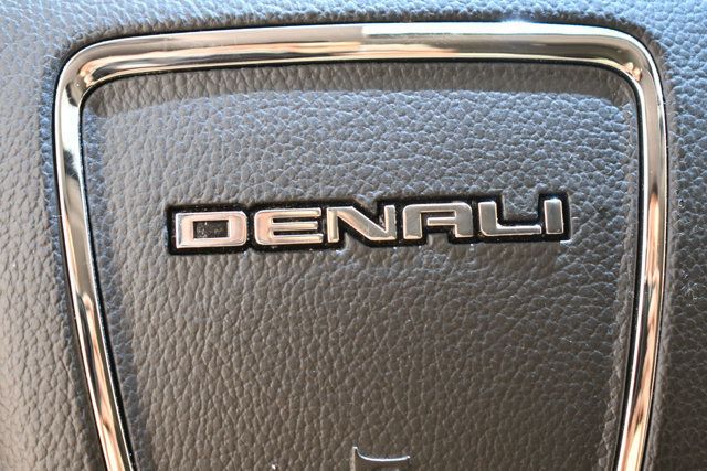 2017 GMC Yukon 4WD 4dr Denali - 22840579 - 36