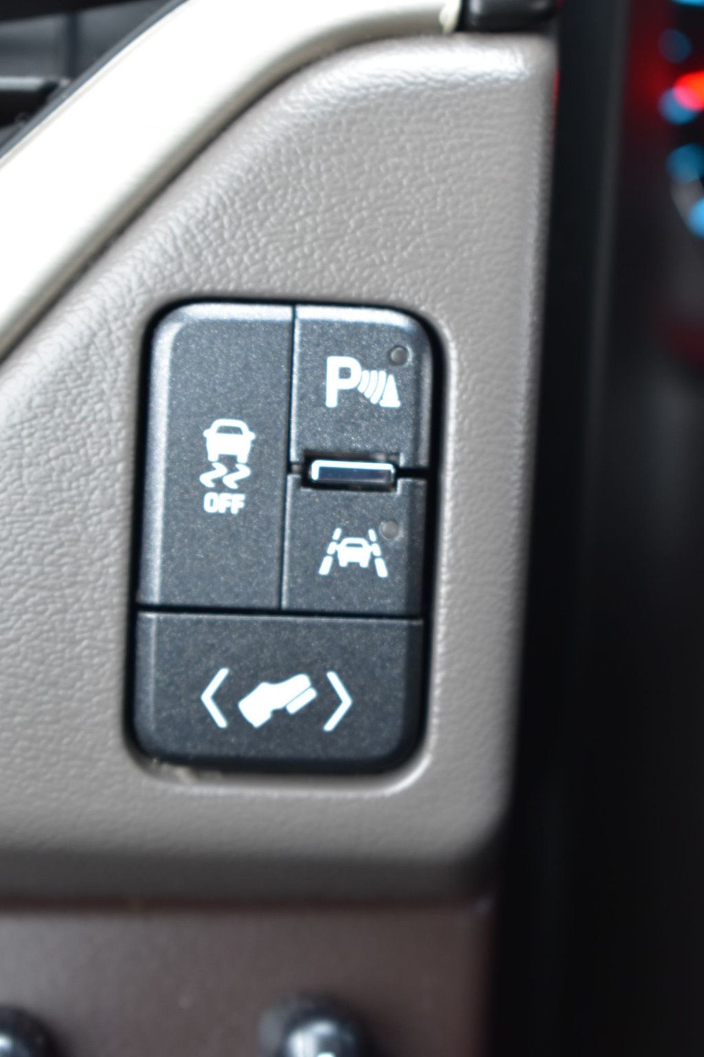 2017 GMC Yukon 4WD 4dr Denali - 22964568 - 42