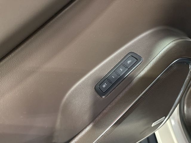 2017 GMC Yukon 4WD 4dr Denali - 22995820 - 37