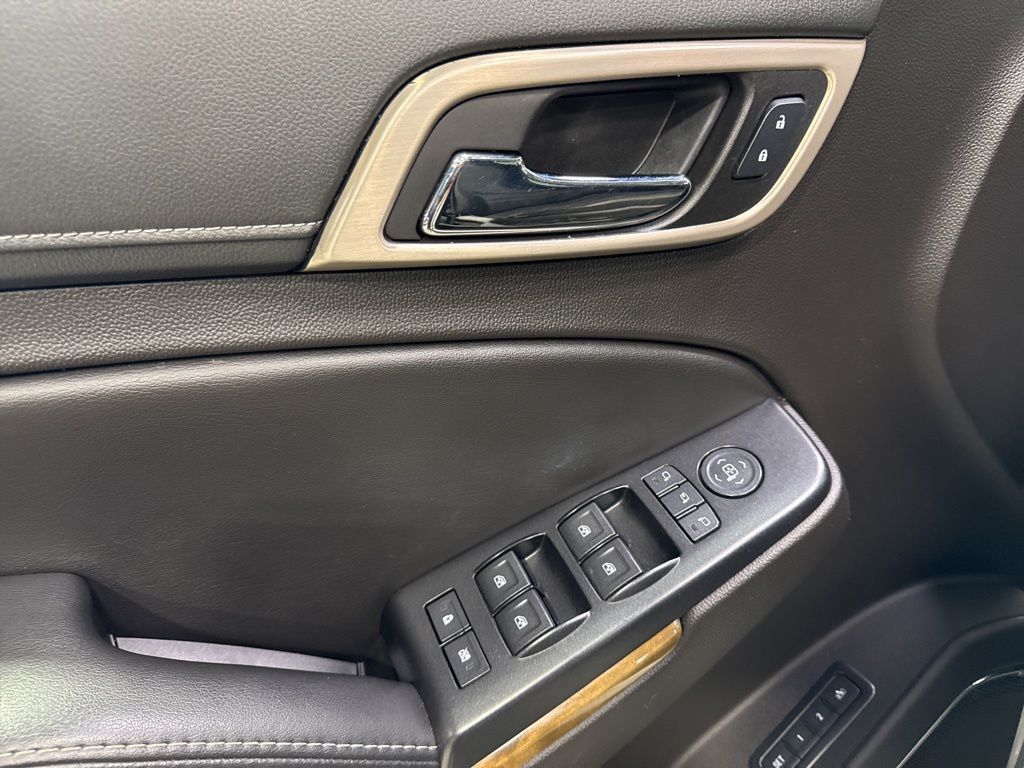2017 GMC Yukon 4WD 4dr Denali - 23018828 - 27