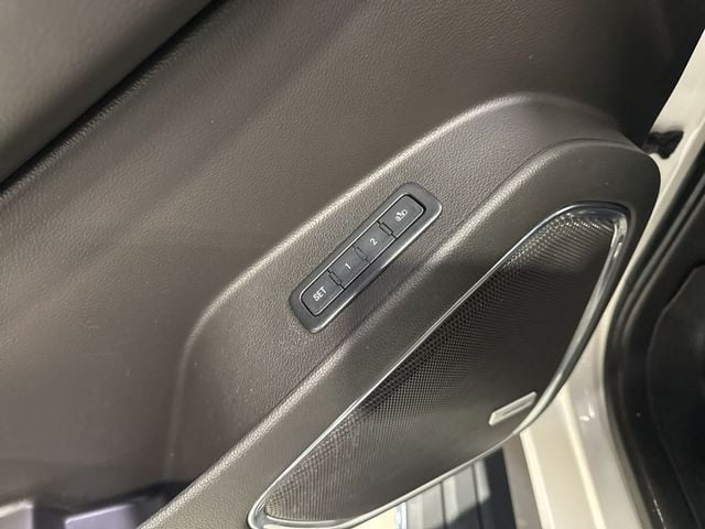 2017 GMC Yukon 4WD 4dr Denali - 23018828 - 28