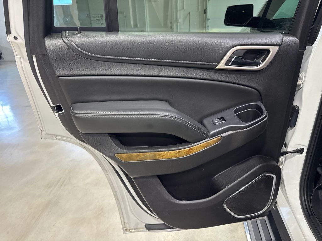 2017 GMC Yukon 4WD 4dr Denali - 23018828 - 35