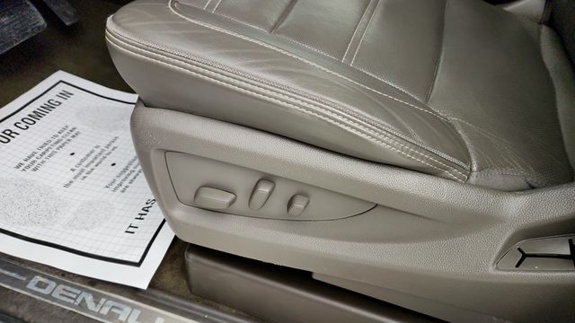 2017 GMC Yukon 4WD 4dr Denali - 22948042 - 11