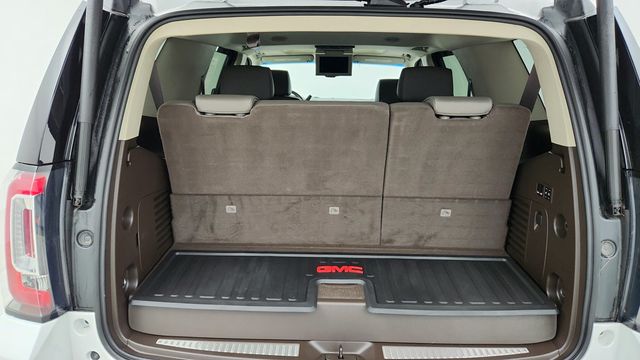2017 GMC Yukon 4WD 4dr Denali w/ 22'' Wheels, Open Road Pkg & Pwr Assist Steps - 22948042 - 25