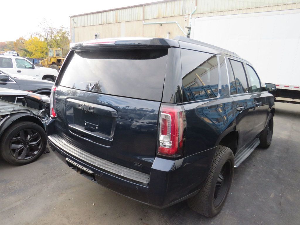 GMC Yukon photo 8