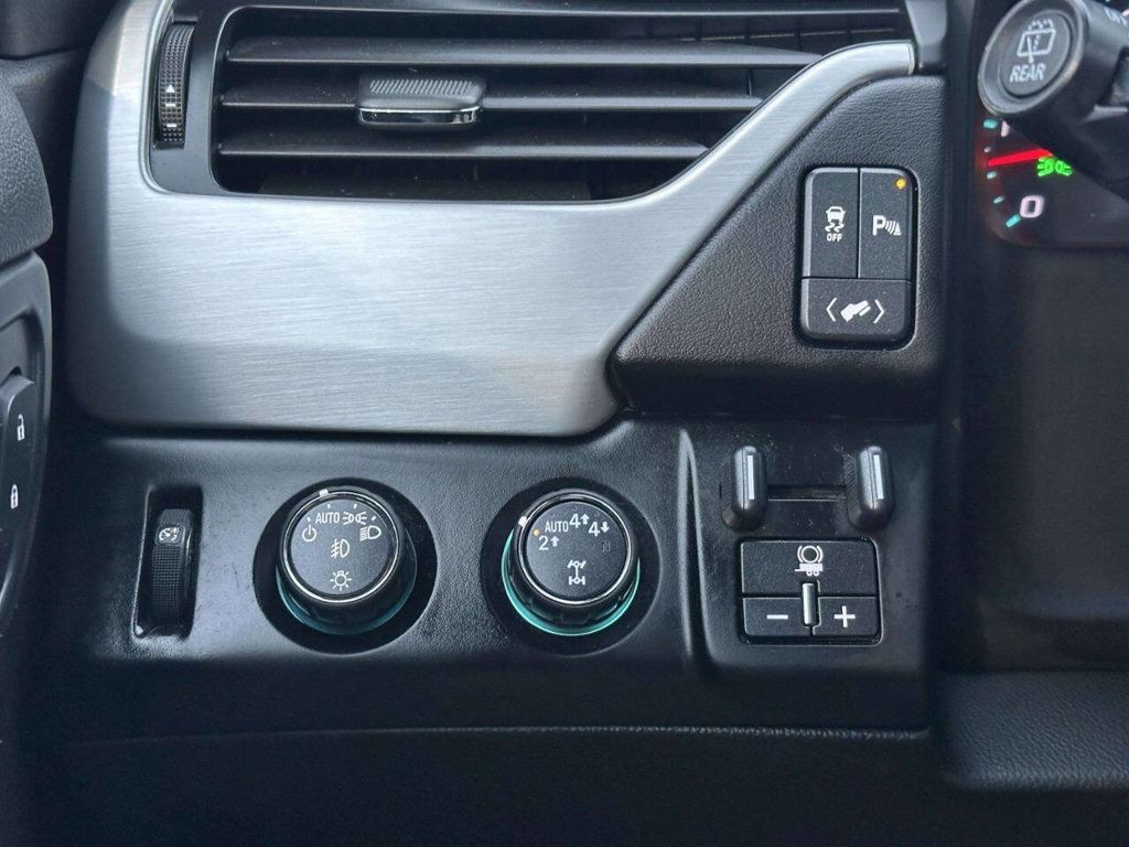 2017 GMC Yukon 4WD 4dr SLE - 22981787 - 34