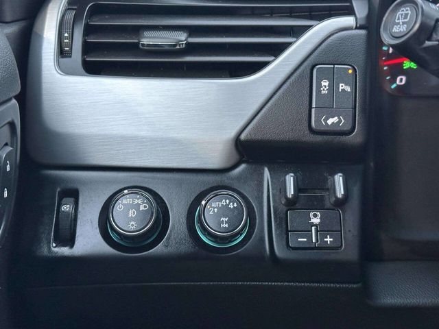 2017 GMC Yukon 4WD 4dr SLE - 22981787 - 34