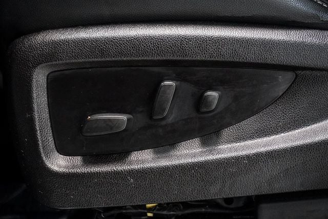 2017 Gmc Yukon SLT photo 9