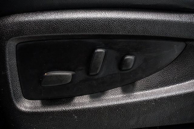 2017 Gmc Yukon SLT photo 11