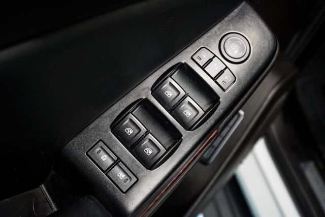 2017 Gmc Yukon SLT photo 26