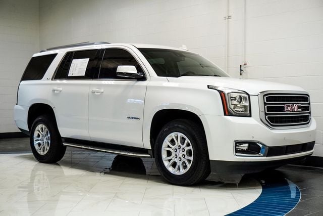 2017 Gmc Yukon SLT photo 3