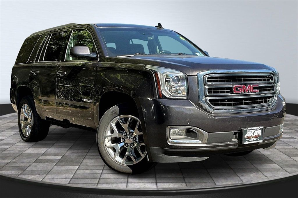 2017 Gmc Yukon SLT photo 3