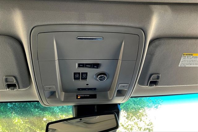 2017 GMC Yukon 4WD 4dr SLT - 22902912 - 29