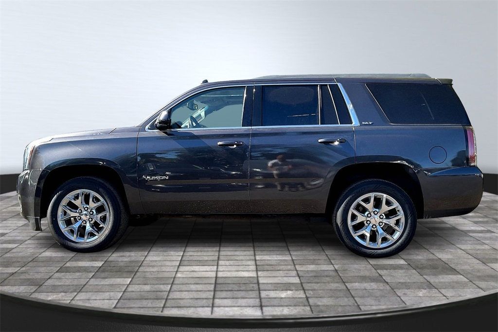 2017 Gmc Yukon SLT photo 4