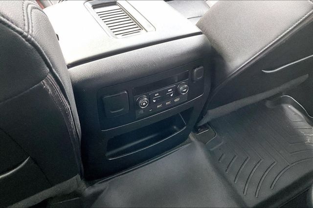 2017 GMC Yukon 4WD 4dr SLT - 23001913 - 34