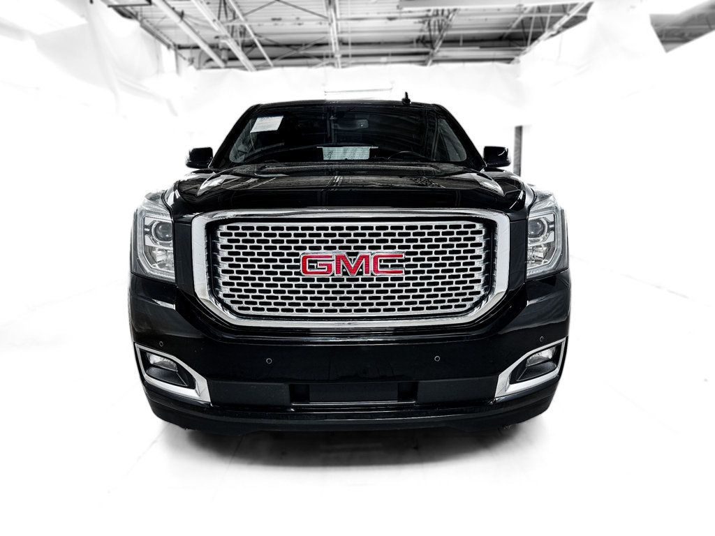 2017 Gmc Yukon Denali photo 2