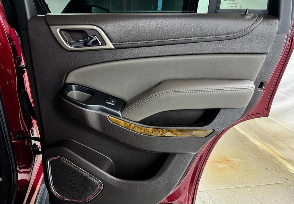 2017 GMC Yukon DENALI 4WD - 22948260 - 15