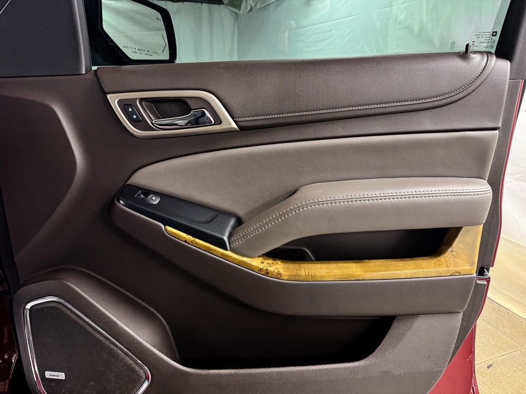 2017 GMC Yukon DENALI 4WD - 22948260 - 16