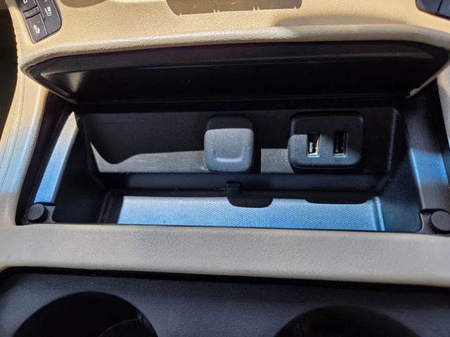 2017 GMC Yukon Denali Sport Utility 4D - 22924037 - 31