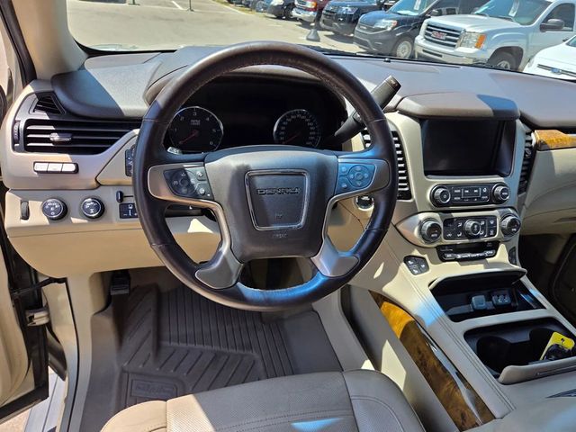 2017 GMC Yukon Denali Sport Utility 4D - 22924037 - 7