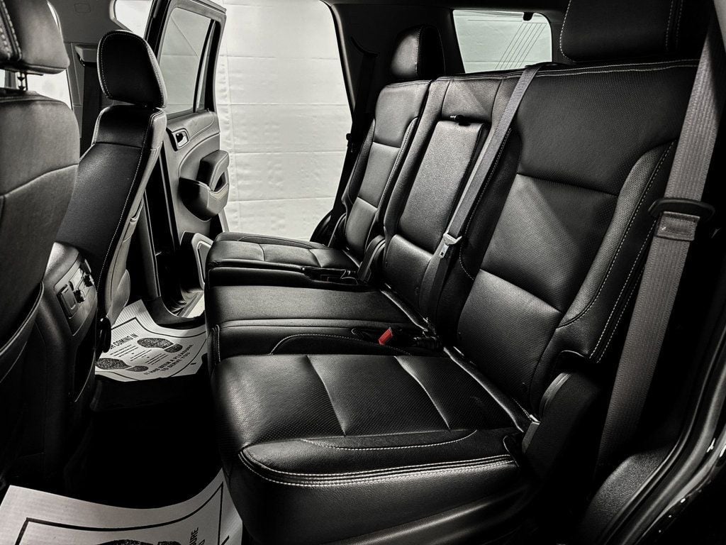 2017 Gmc Yukon SLE photo 6