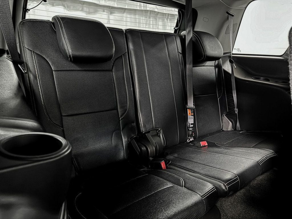 2017 Gmc Yukon SLE photo 7