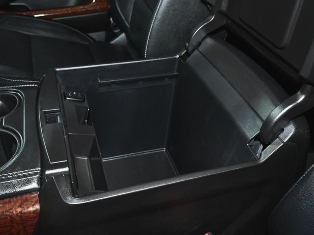 2017 GMC Yukon SLT - 22982439 - 43