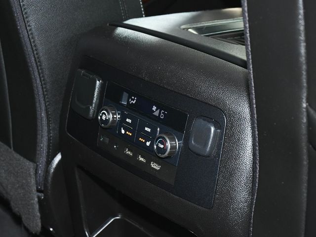 2017 GMC Yukon SLT - 22982439 - 50