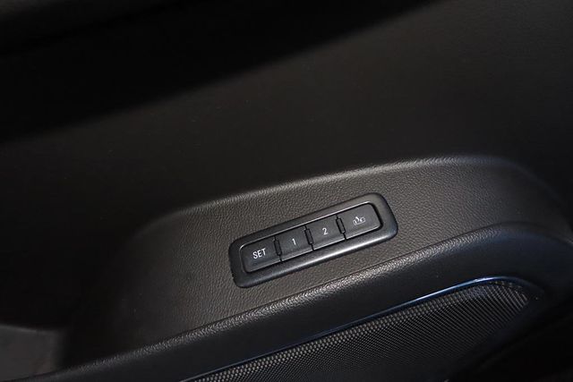 2017 GMC YUKON XL 2WD 4dr Denali - 22414016 - 13