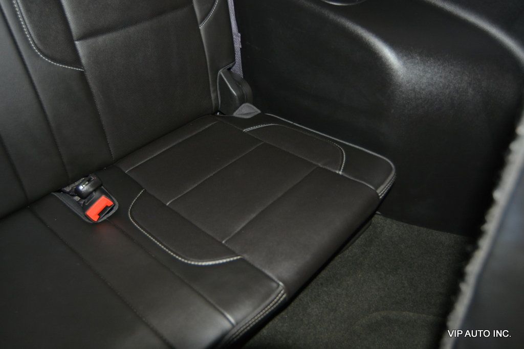 2017 GMC Yukon XL 2WD 4dr Denali - 22952608 - 32