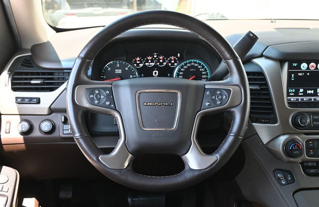 2017 GMC Yukon XL 4WD Denali Open Road Package Entertainment System - 23044162 - 11