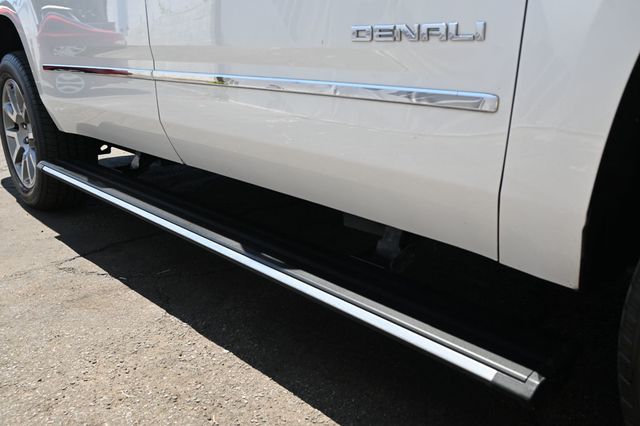 2017 GMC Yukon XL 4WD Denali Open Road Package Entertainment System - 23044162 - 7