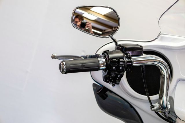 2017 Harley-Davidson FLHTCU Ultra Classic NICE UPGRADES!!! - 22988465 - 9