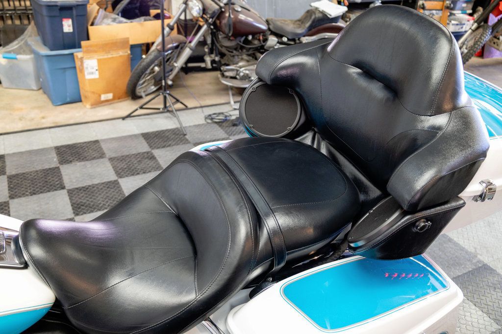 2017 Harley-Davidson FLHTCU Ultra Classic NICE UPGRADES!!! - 22988465 - 17