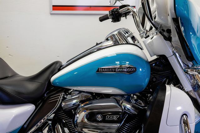 2017 Harley-Davidson FLHTCU Ultra Classic NICE UPGRADES!!! - 22988465 - 21