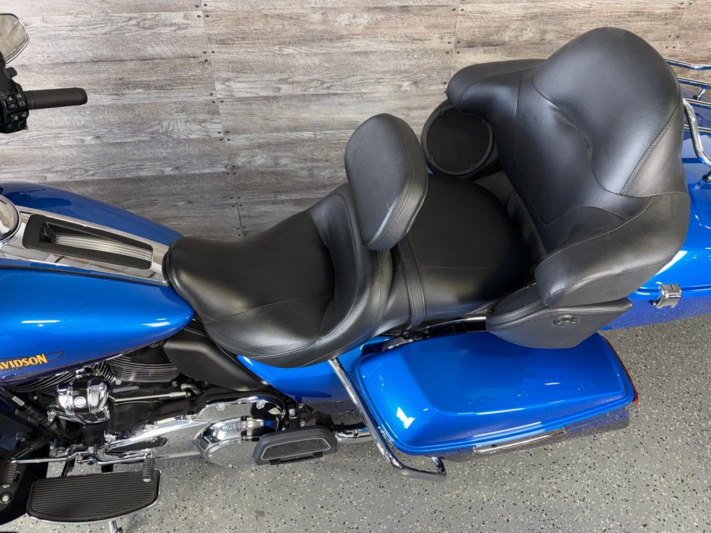 2017 Harley-Davidson FLHTK Ultra Limited SUPER CLEAN! - 23056311 - 14