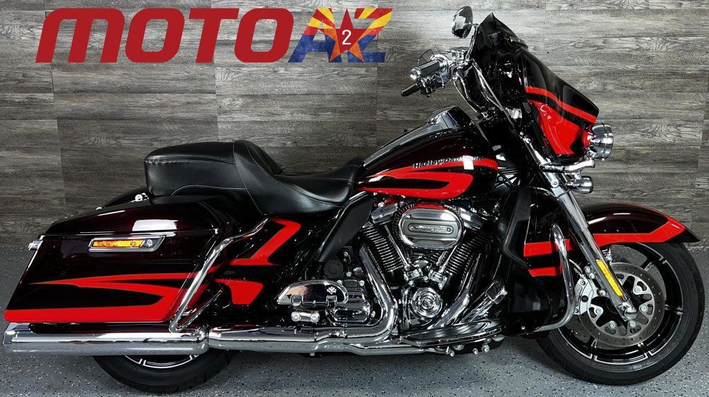 2017 Harley-Davidson FLHTKSE CVO Ultra Limited 131 Screamin' Eagle - 22404418 - 0