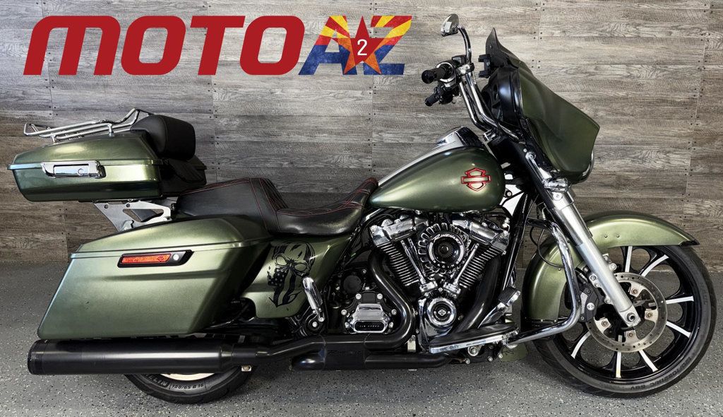 2017 Harley-Davidson FLHX Street Glide Custom! - 22943900 | Video 1