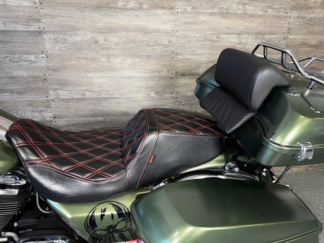 2017 Harley-Davidson FLHX Street Glide Custom! - 22943900 - 12