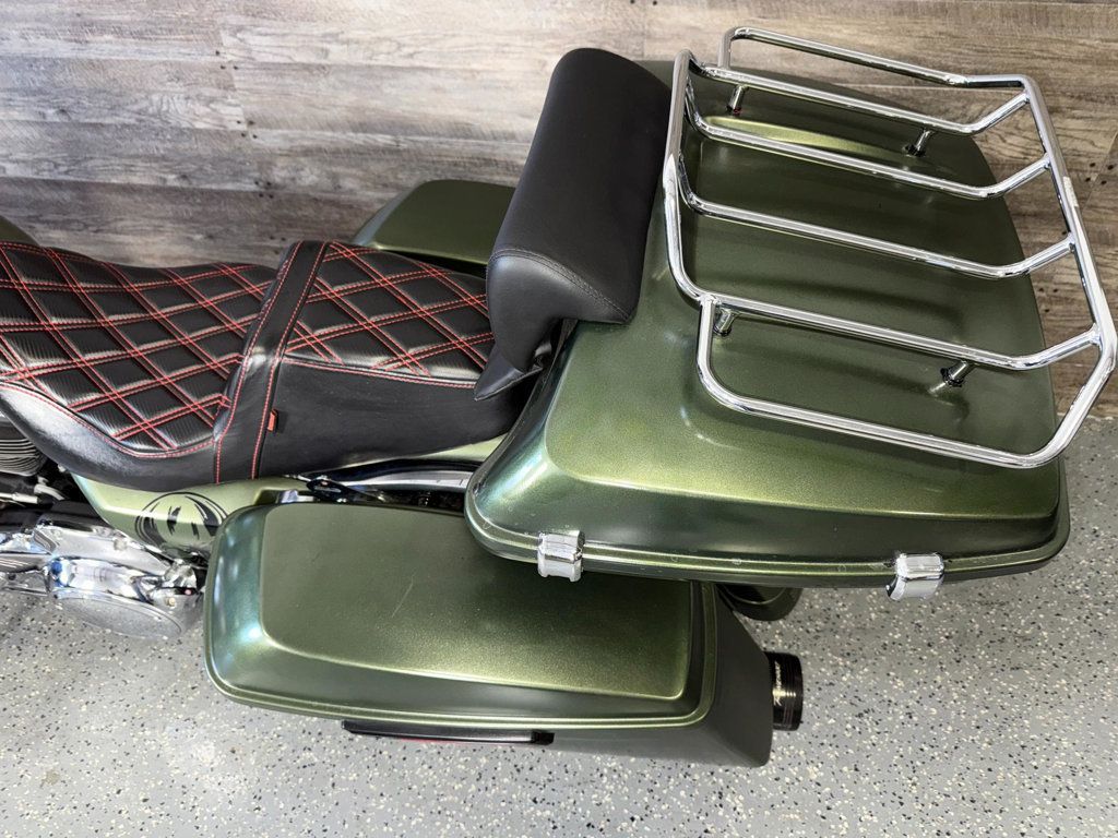 2017 Harley-Davidson FLHX Street Glide Custom! - 22943900 - 13