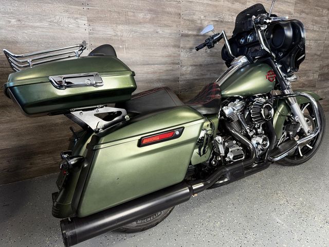 2017 Harley-Davidson FLHX Street Glide Custom! - 22943900 - 2