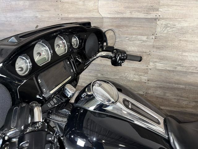 2017 Harley-Davidson FLHXS Street Glide Special One Owner! - 23021783 - 12