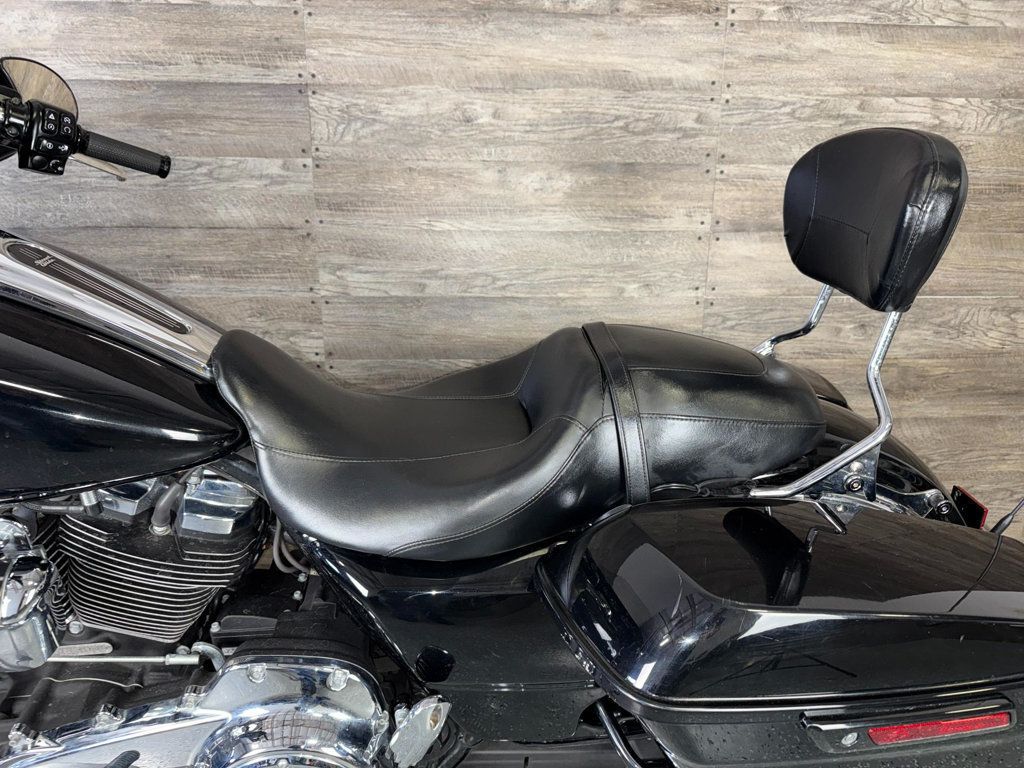 2017 Harley-Davidson FLHXS Street Glide Special One Owner! - 23021783 - 13