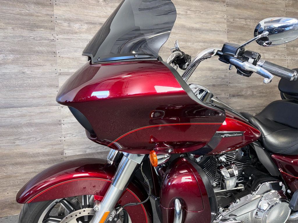 2017 Harley-Davidson FLTRU Road Glide Ultra SUPER CLEAN! - 22991972 - 11