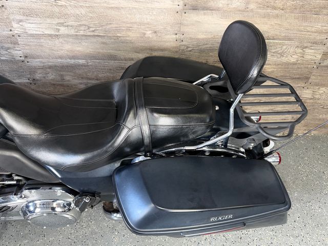 2017 Harley-Davidson FLTRXS Road Glide Special SUPER CLEAN! - 23052369 - 13