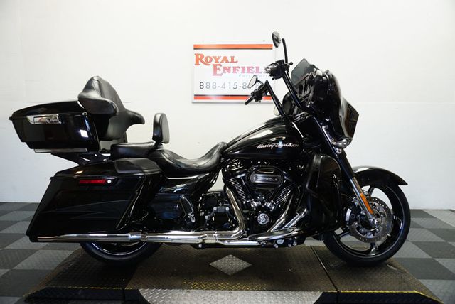 2017 Harley-Davidson Street Glide CVO FLHXSE 1-OWNER VERY NICE!!! - 22887781 - 0