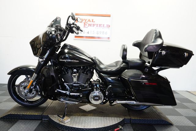 2017 Harley-Davidson Street Glide CVO FLHXSE 1-OWNER VERY NICE!!! - 22887781 - 1