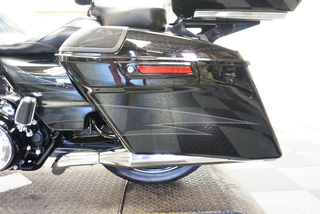 2017 Harley-Davidson Street Glide CVO FLHXSE 1-OWNER VERY NICE!!! - 22887781 - 22