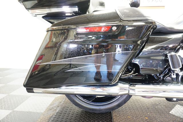 2017 Harley-Davidson Street Glide CVO FLHXSE 1-OWNER VERY NICE!!! - 22887781 - 23