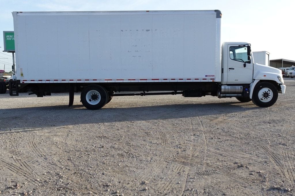 2017 HINO 268A (26ft Box with Gate) - 22511675 - 6